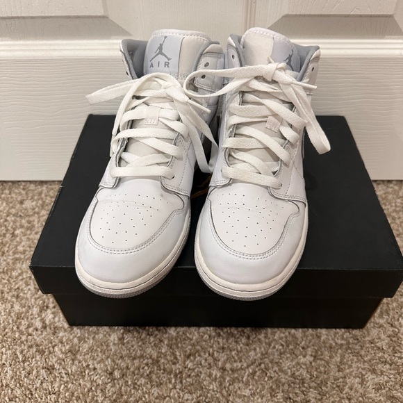 Jordan Air 1 Mid BG White and Wolf Grey Sneakers - Picture 1 of 3